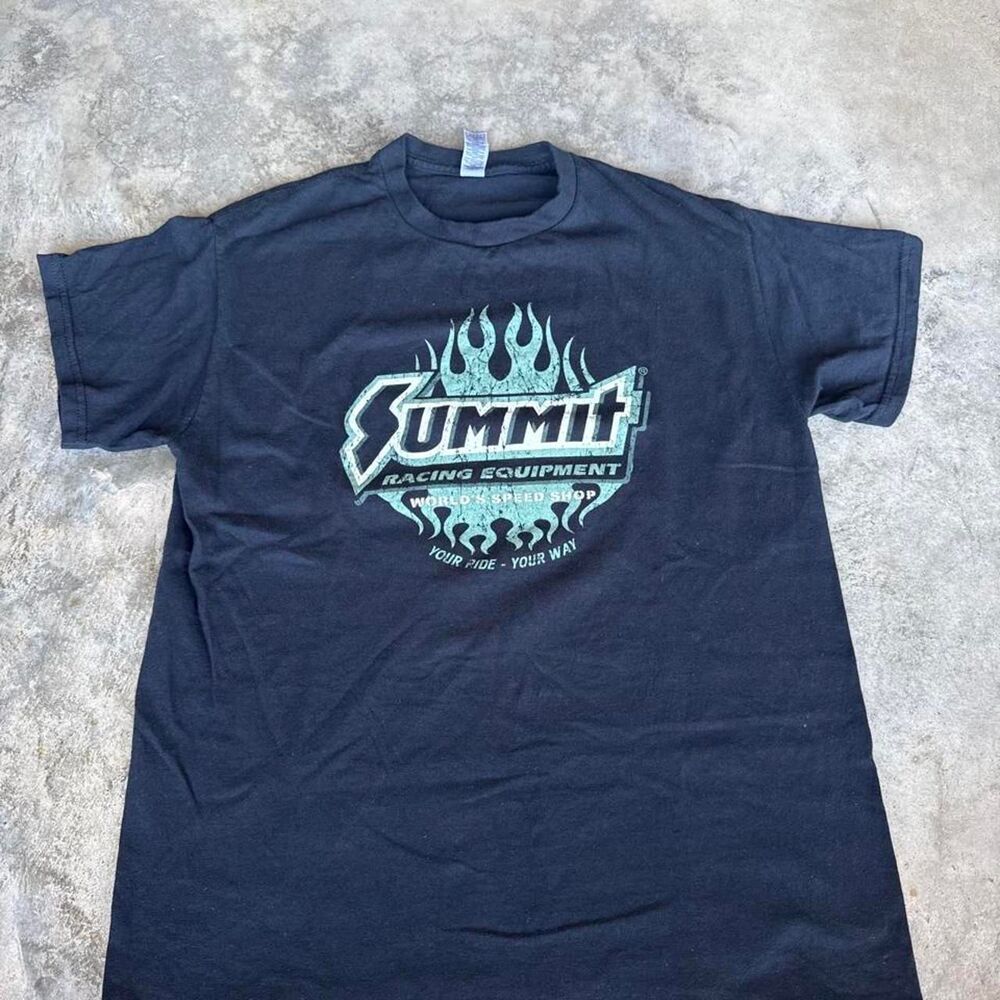Summit Men's Black and Navy T-shirt